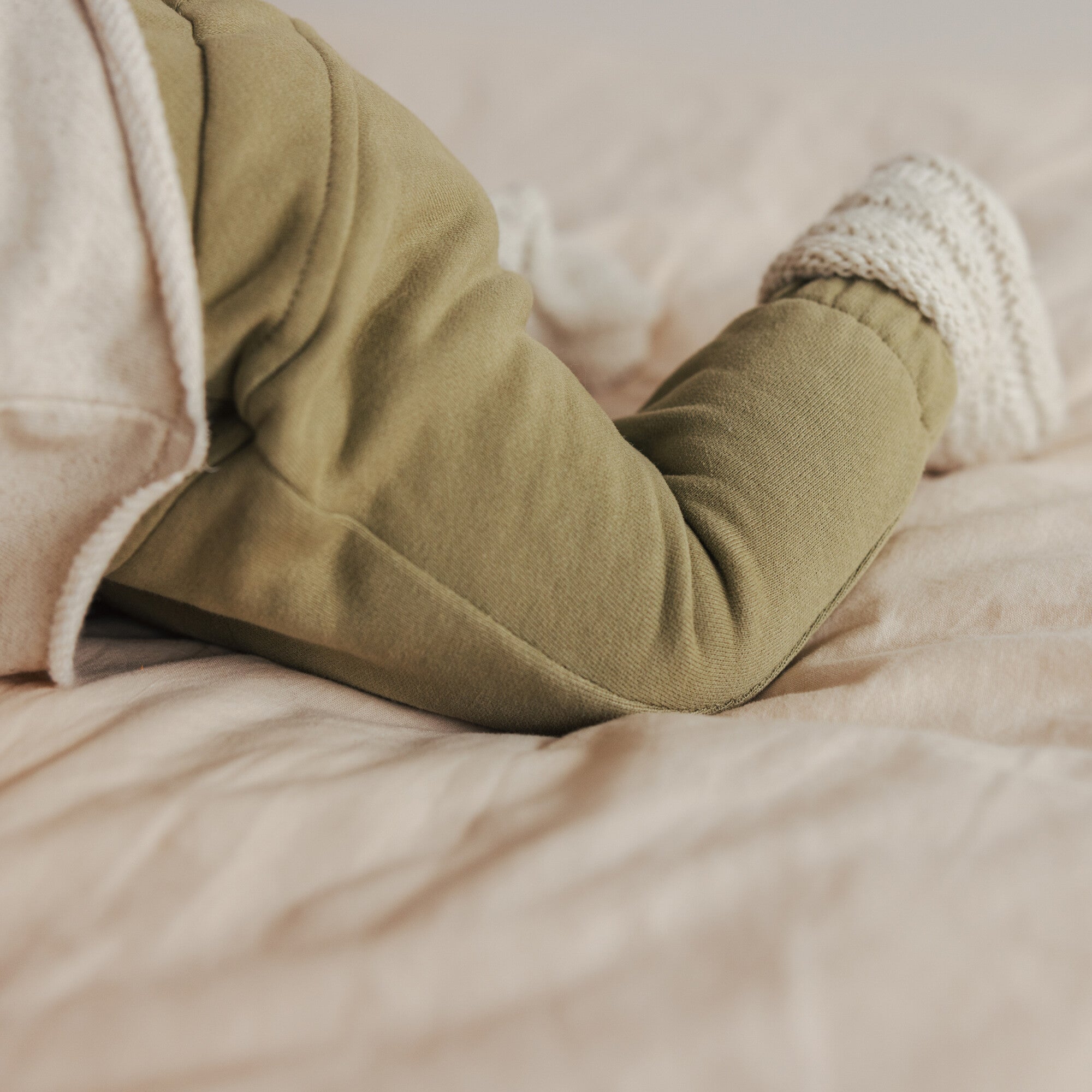 TAPERED BABY SWEAT PANTS (MOSS)